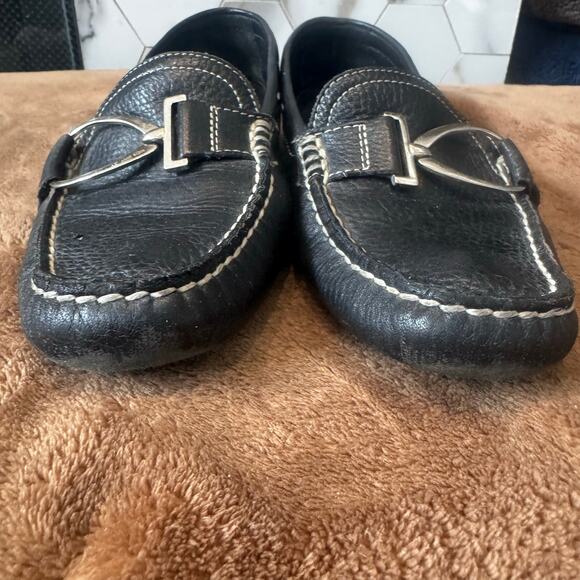 Anne Klein Women’s Black Leather Loafers Size 6.5 Silver Buckle Office - Picture 2 of 9